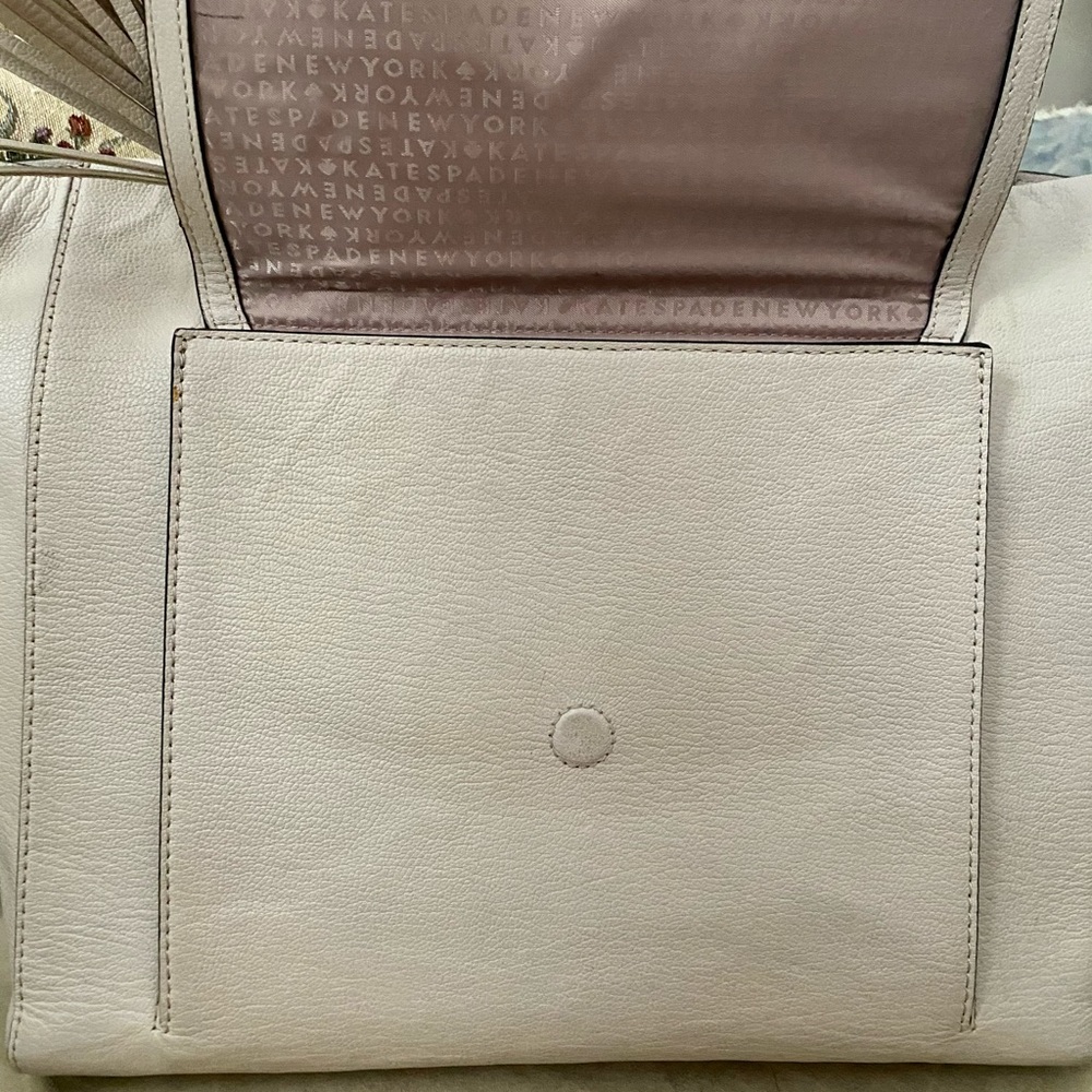 Kate Spade | Longacre Court Cal Pebble Tassel Tote Bag - Picture 6 of 14